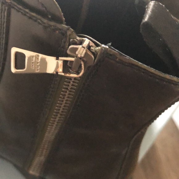 Prada leather dark green boots size 6.5 very good condition - Picture 3 of 6